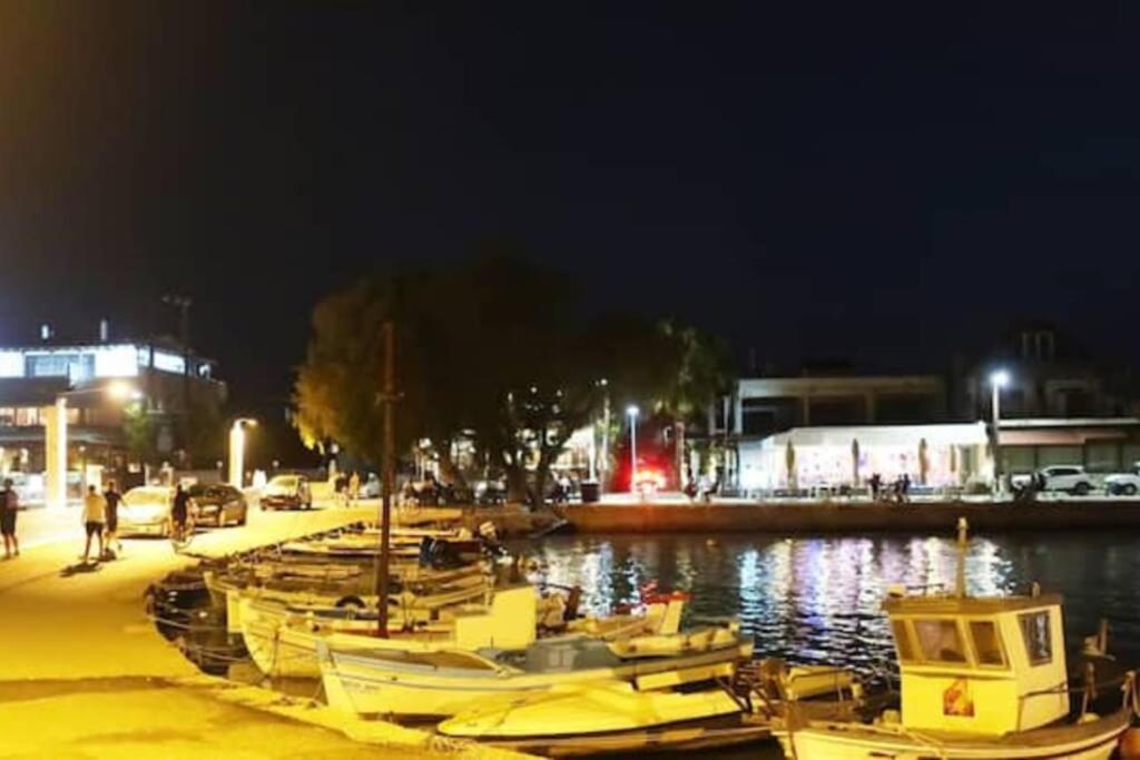 Πολυτελές Διαμέρισμα 3 Χαλκίδα-Παραλία Αυλίδος Paralia Avlidhos 外观 照片